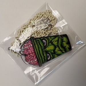 Zombie shake necklace new